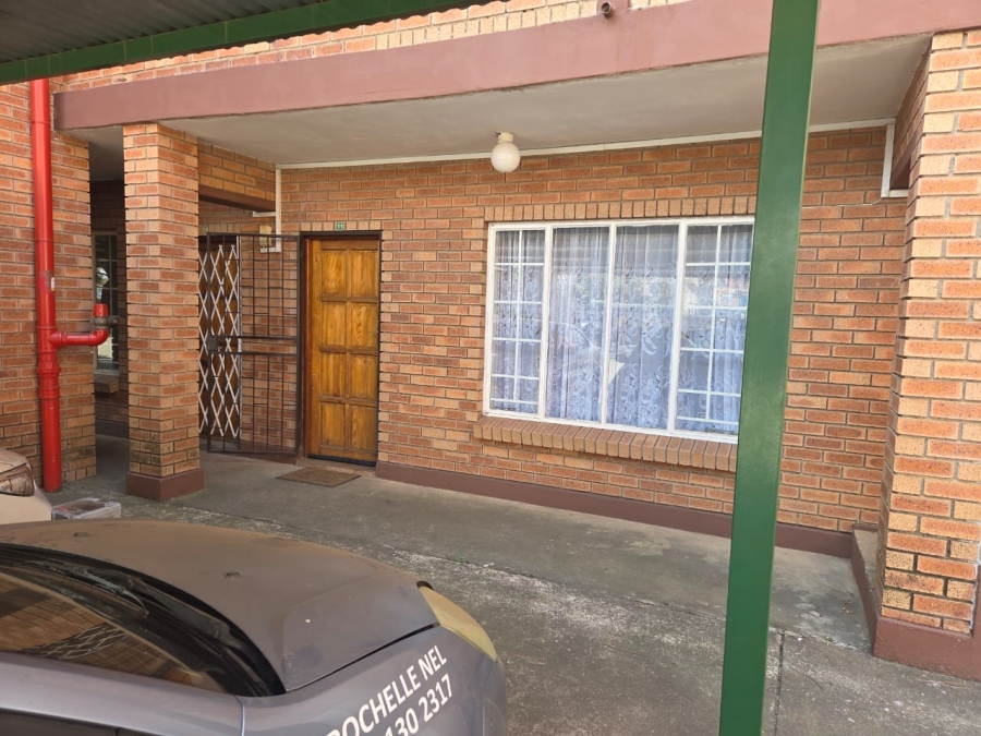 1 Bedroom Property for Sale in Rustenburg Central North West